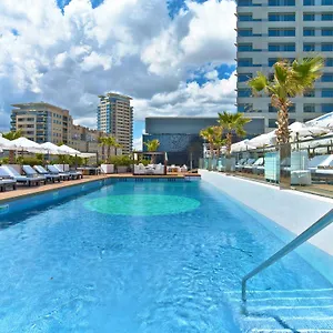 Hilton Diagonal Mar 4* Барселона